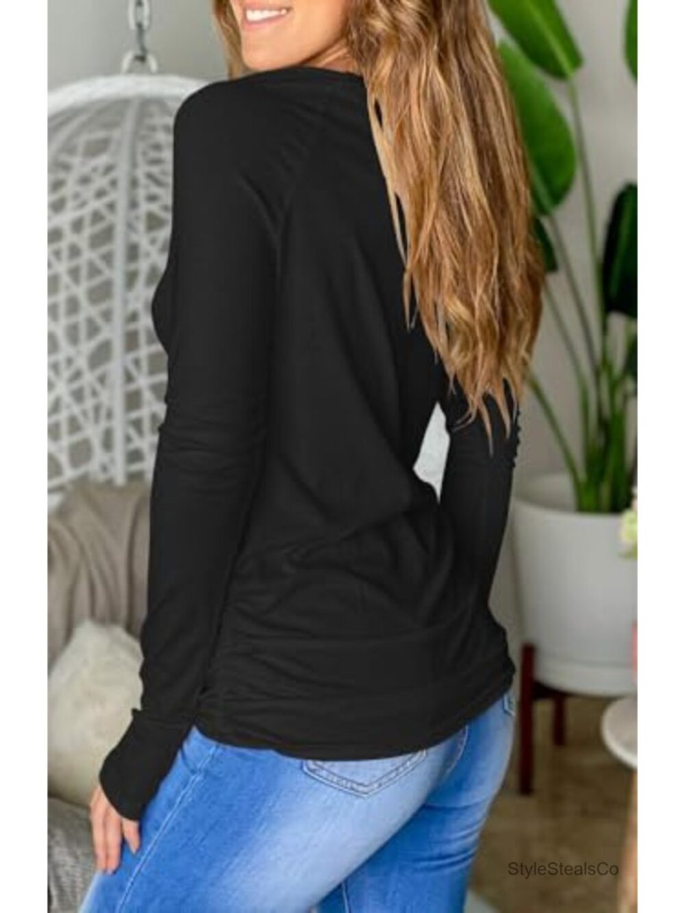 Women's Long Sleeve Crew Neck T-Shirt with Thumb Hole Ruched Casual Tee - Picture 2 of 2